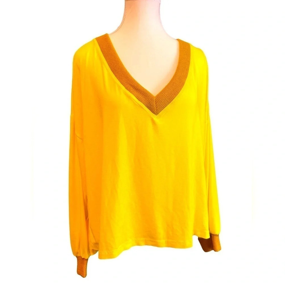 NWT | POL | Neon Yellow ‘Felt So Soft’ Pullover Top